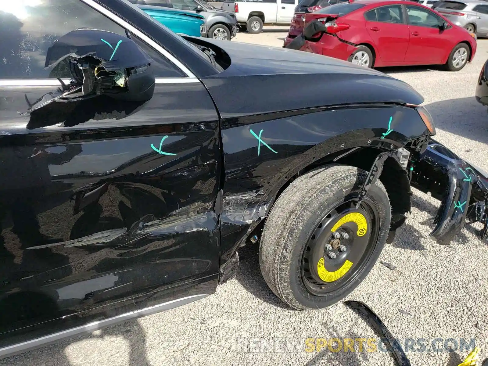 9 Photograph of a damaged car WA1AAAFY5M2023931 AUDI Q5 2021