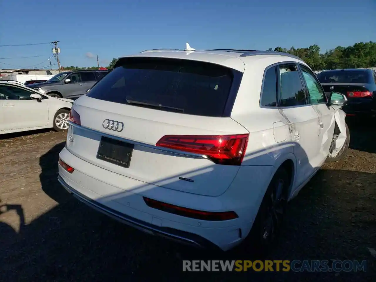 4 Photograph of a damaged car WA1AAAFY5M2025016 AUDI Q5 2021