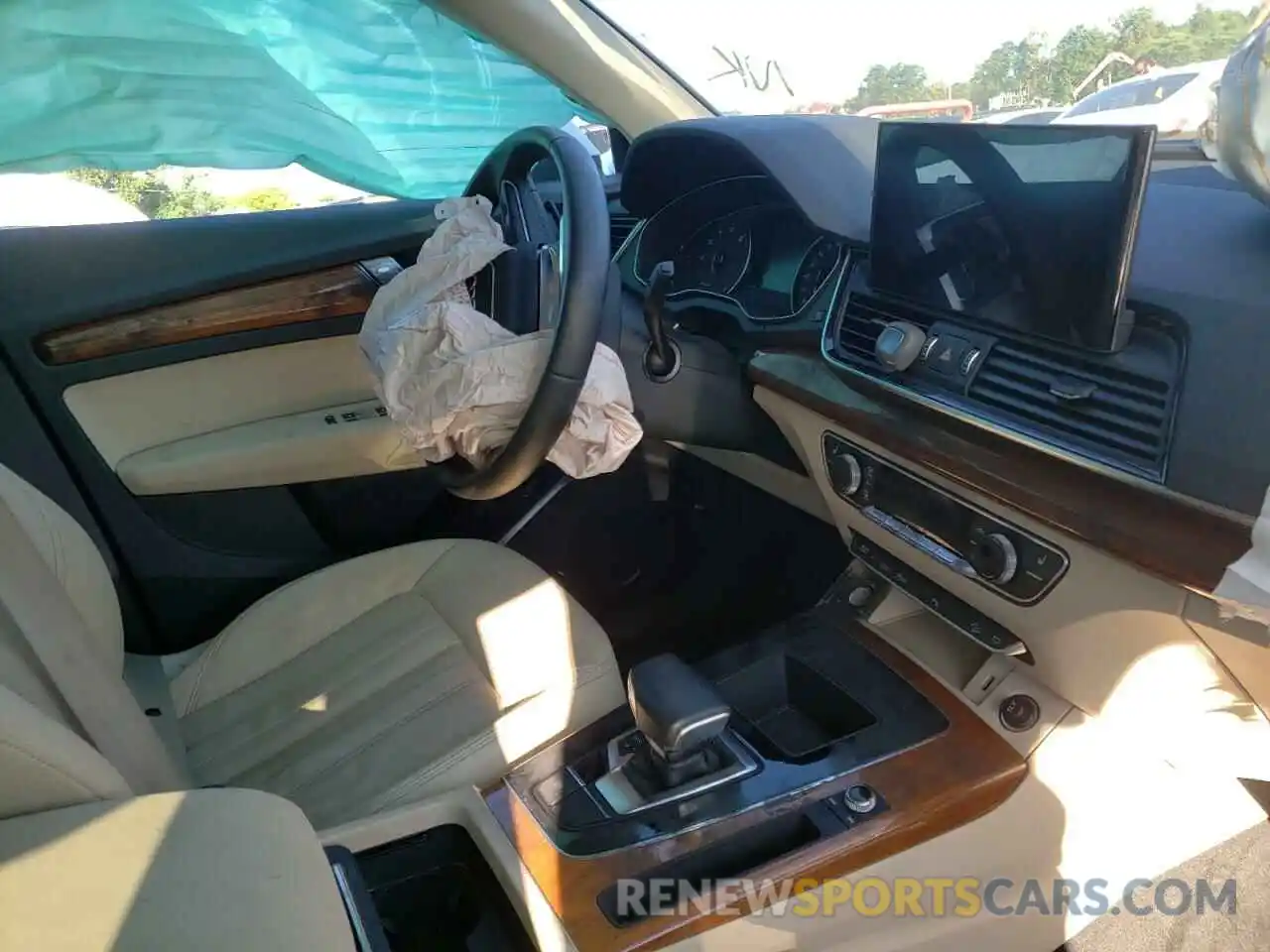 9 Photograph of a damaged car WA1AAAFY5M2025016 AUDI Q5 2021