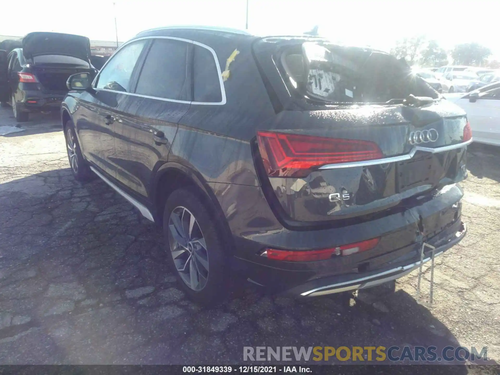 3 Photograph of a damaged car WA1AAAFY5M2047873 AUDI Q5 2021