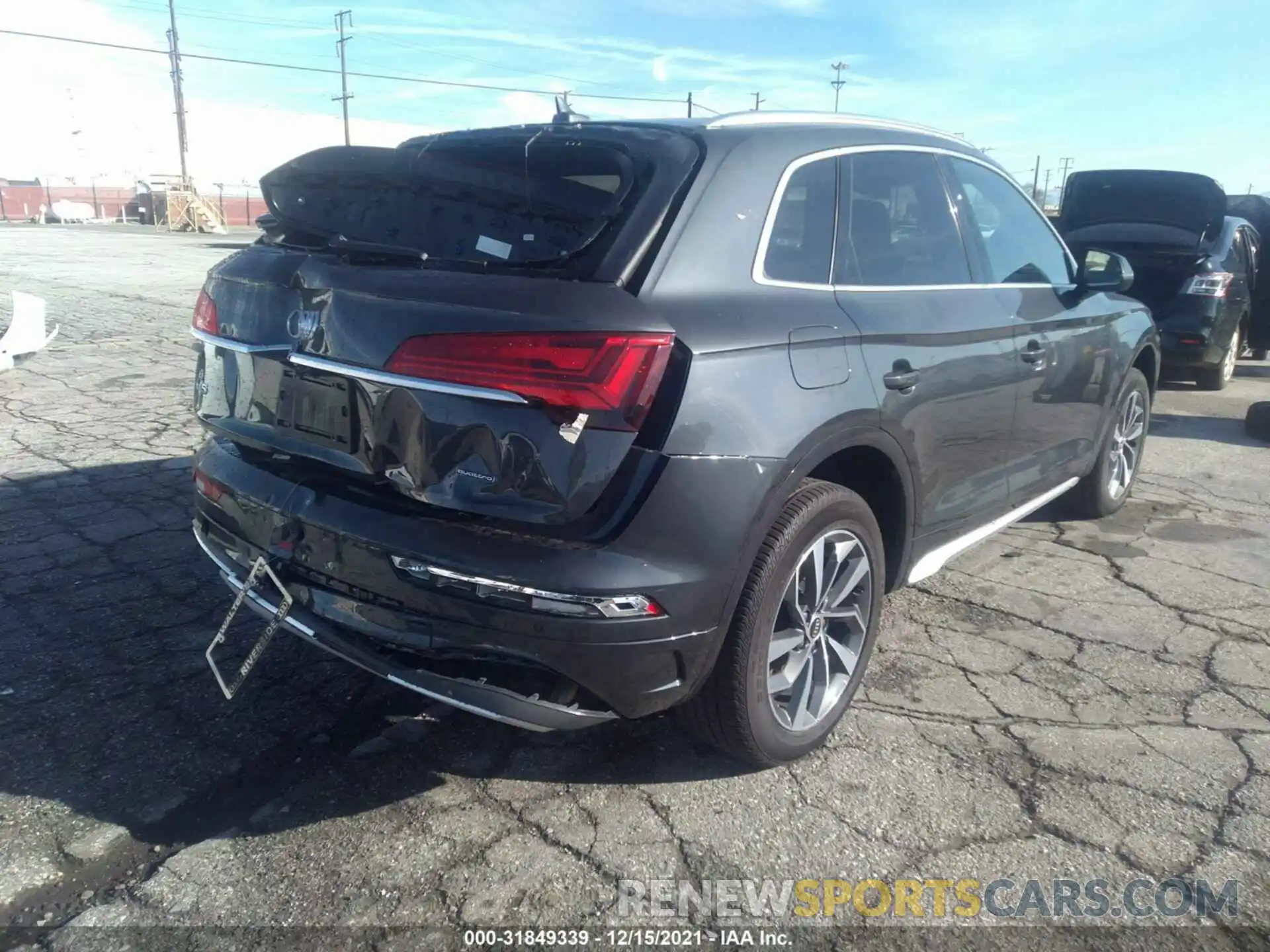 4 Photograph of a damaged car WA1AAAFY5M2047873 AUDI Q5 2021