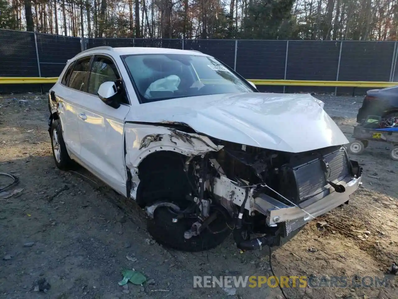 1 Photograph of a damaged car WA1AAAFY5M2099536 AUDI Q5 2021