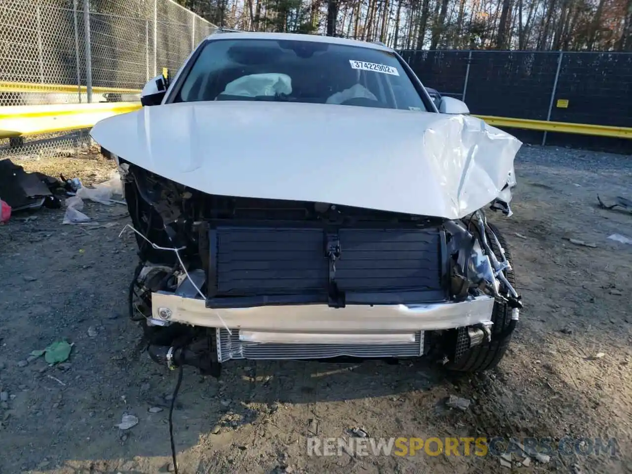 9 Photograph of a damaged car WA1AAAFY5M2099536 AUDI Q5 2021