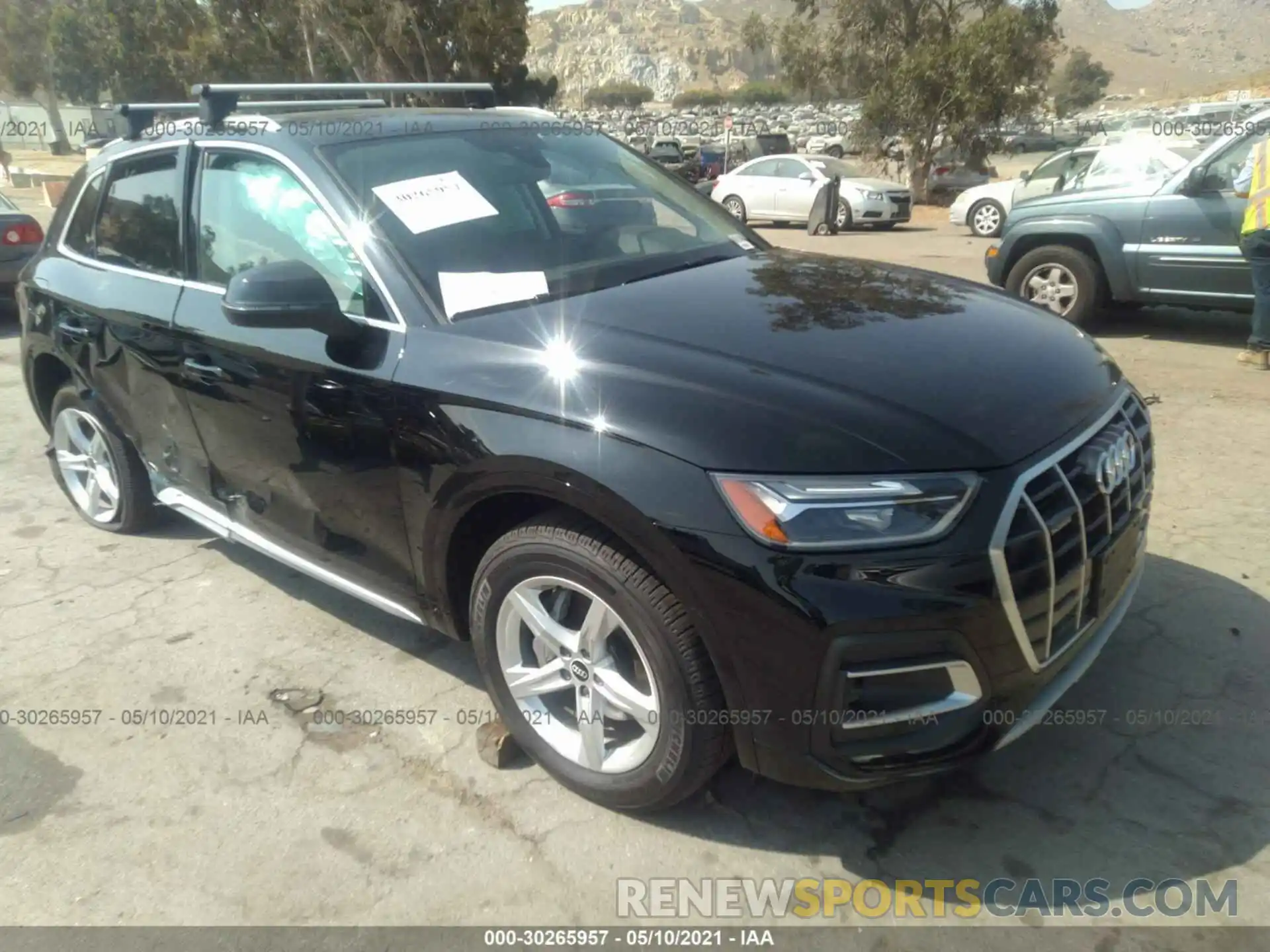 1 Photograph of a damaged car WA1AAAFY6M2010668 AUDI Q5 2021