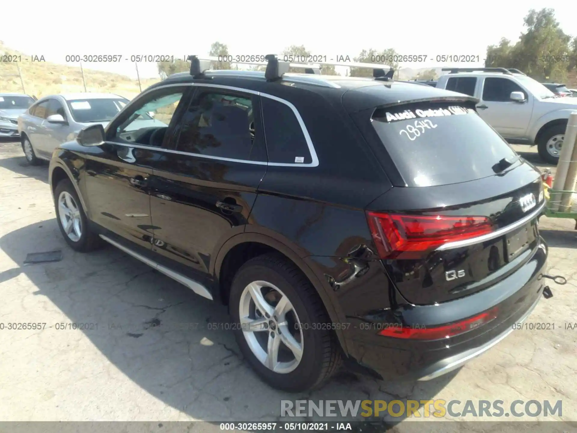 3 Photograph of a damaged car WA1AAAFY6M2010668 AUDI Q5 2021