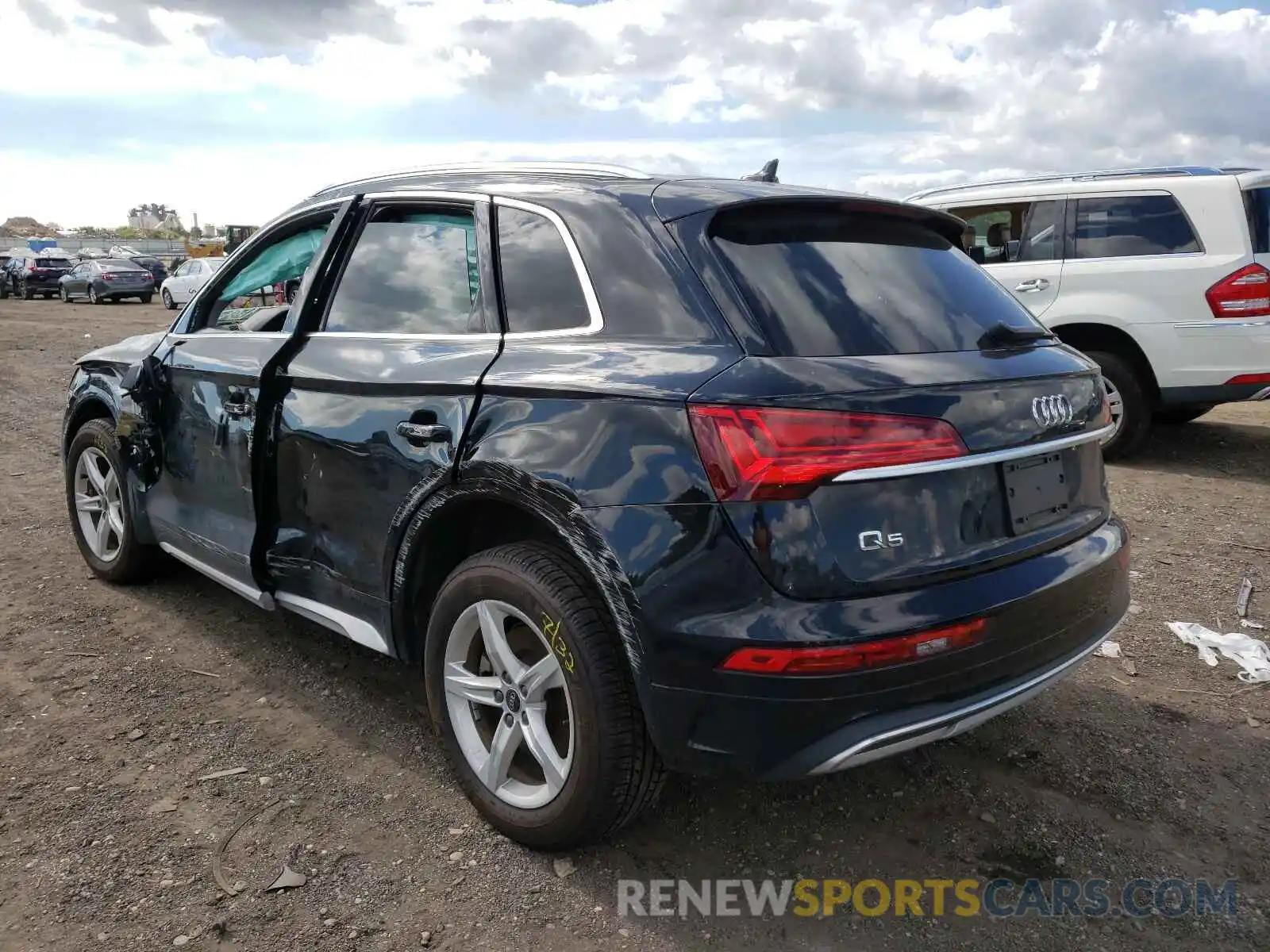 3 Фотография поврежденного автомобиля WA1AAAFY6M2030810 AUDI Q5 2021