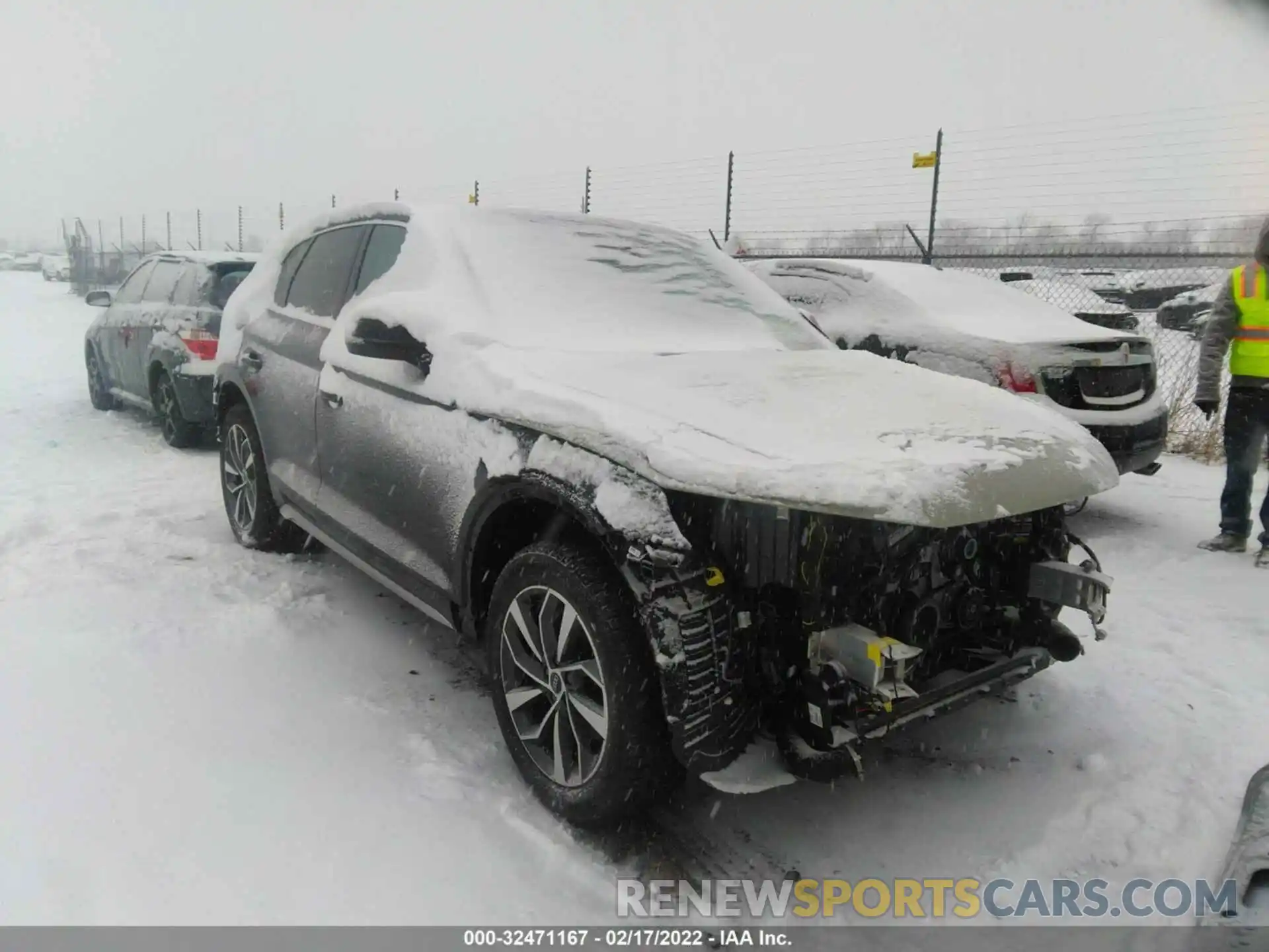 1 Photograph of a damaged car WA1AAAFY6M2050555 AUDI Q5 2021