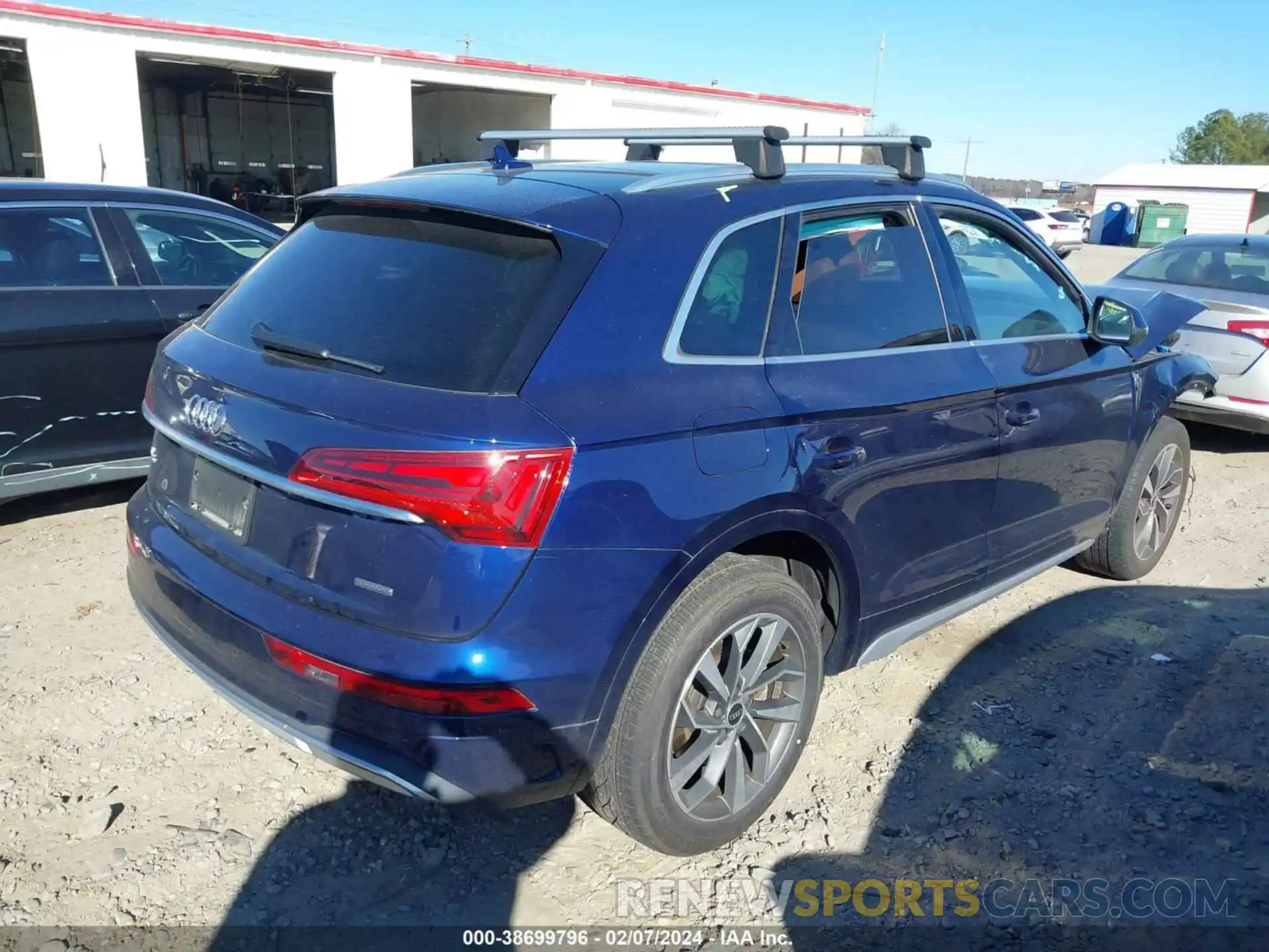 4 Photograph of a damaged car WA1AAAFY6M2093146 AUDI Q5 2021