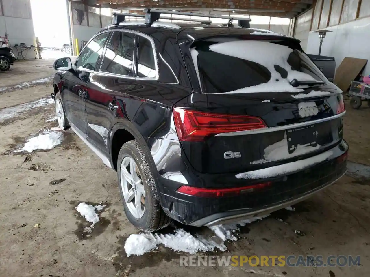 3 Фотография поврежденного автомобиля WA1AAAFY6M2106073 AUDI Q5 2021