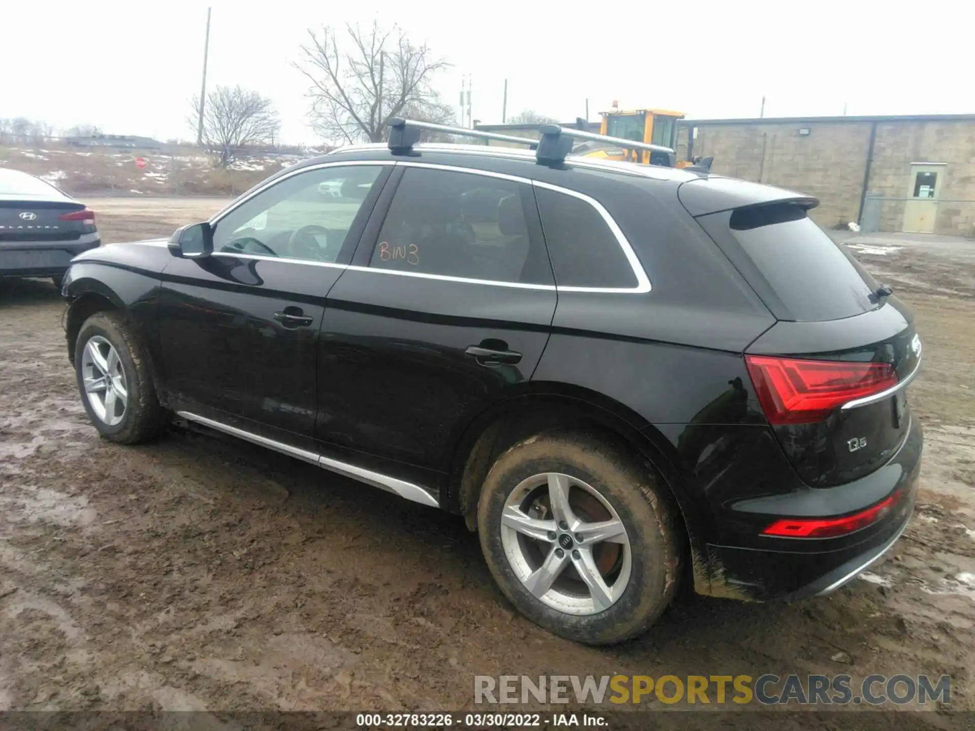 3 Photograph of a damaged car WA1AAAFY7M2002563 AUDI Q5 2021