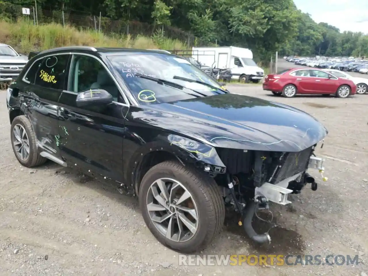 1 Photograph of a damaged car WA1AAAFY7M2005026 AUDI Q5 2021