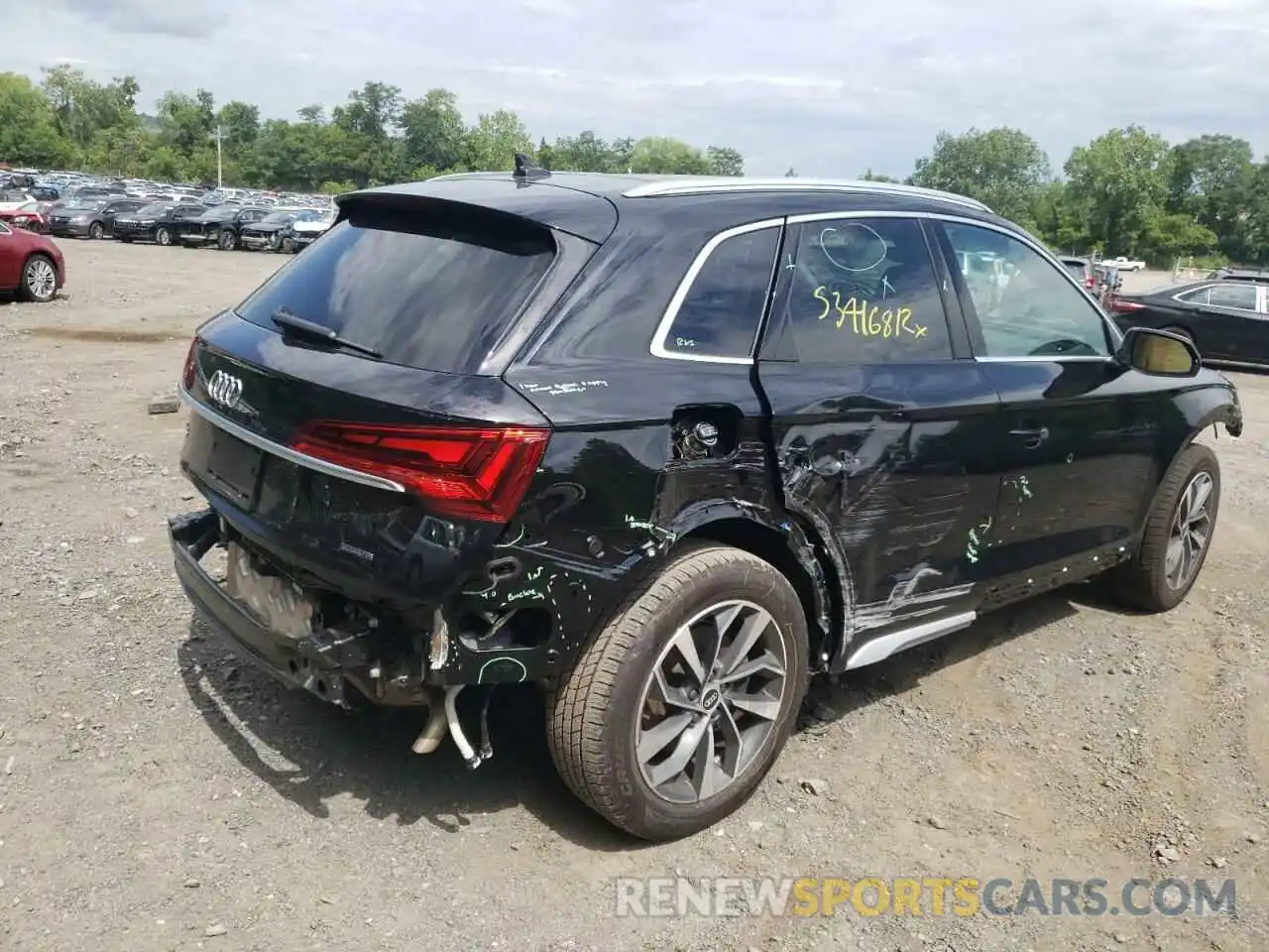 4 Photograph of a damaged car WA1AAAFY7M2005026 AUDI Q5 2021