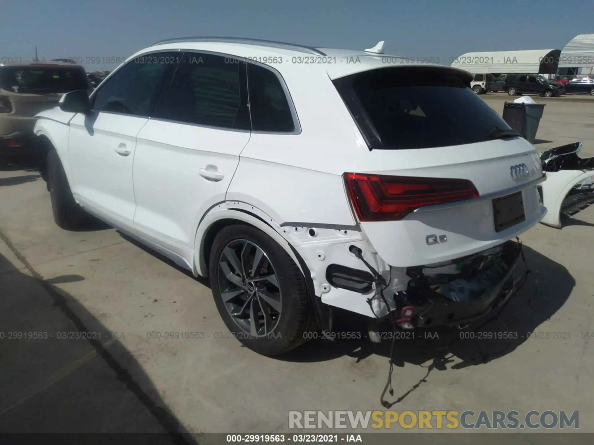 3 Photograph of a damaged car WA1AAAFY7M2005687 AUDI Q5 2021