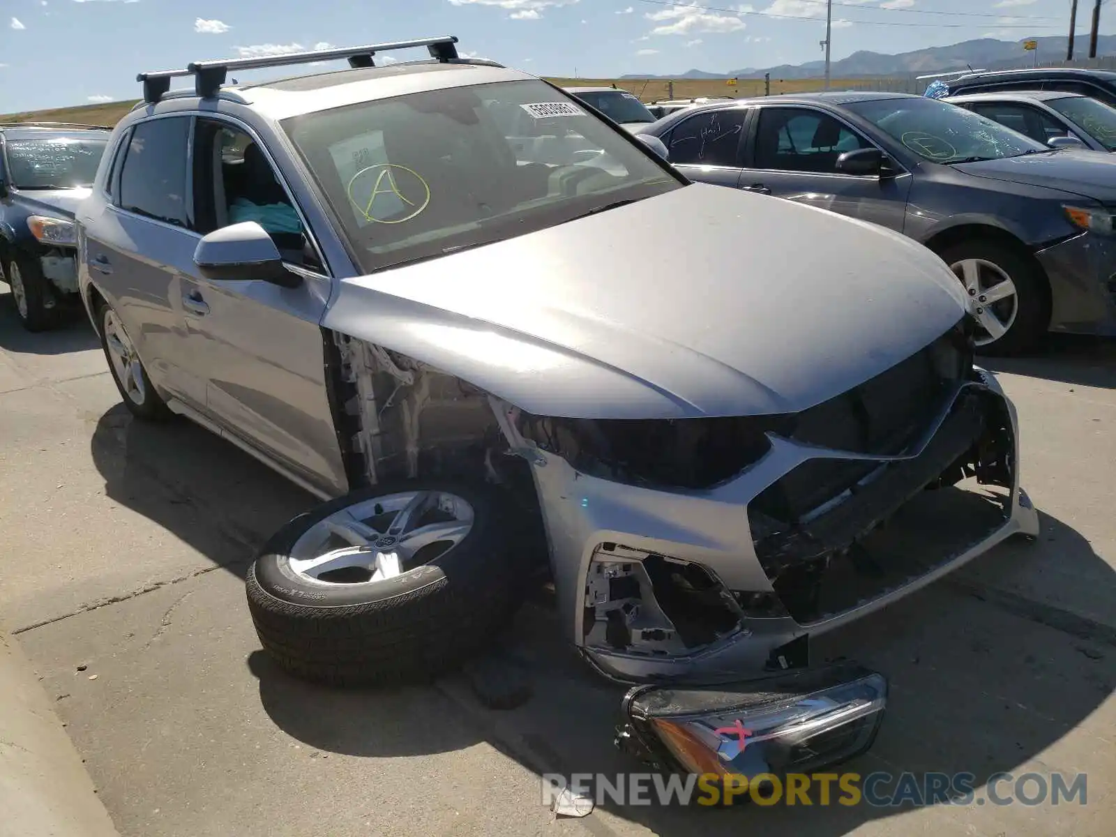 1 Photograph of a damaged car WA1AAAFY7M2046398 AUDI Q5 2021