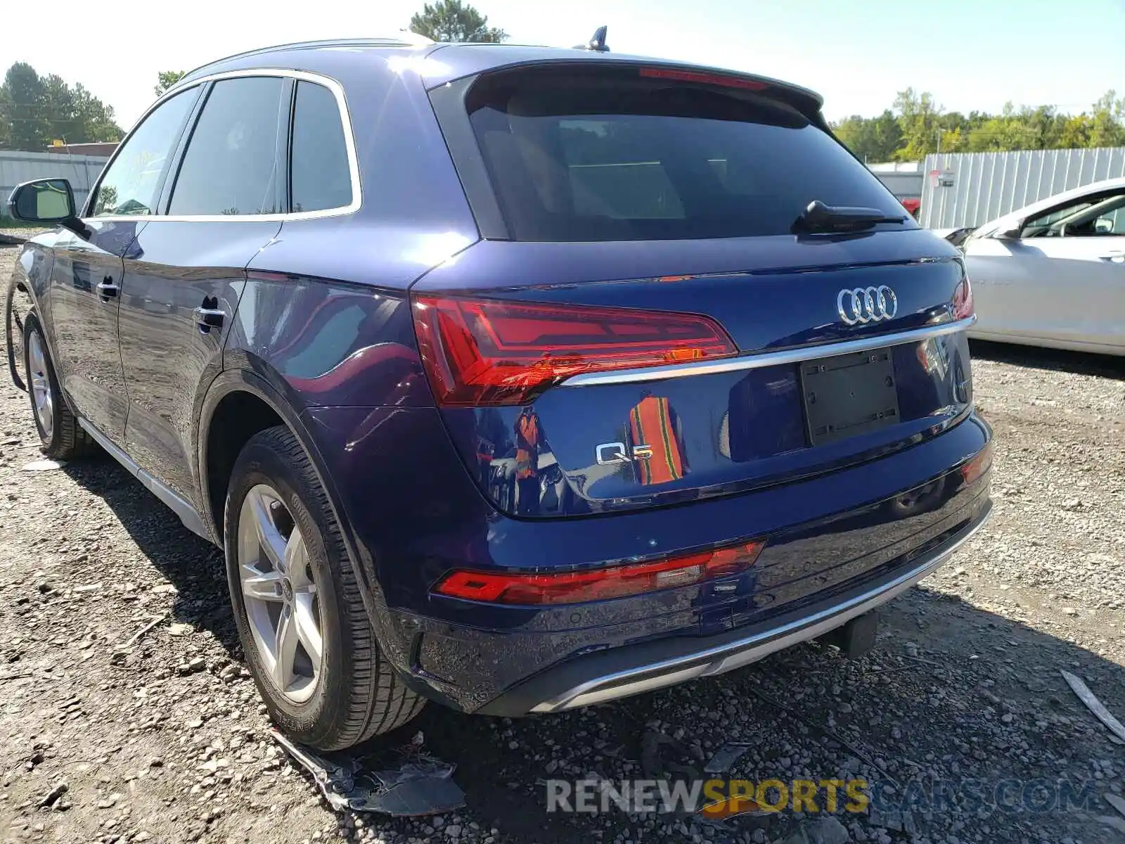 3 Фотография поврежденного автомобиля WA1AAAFY7M2052136 AUDI Q5 2021