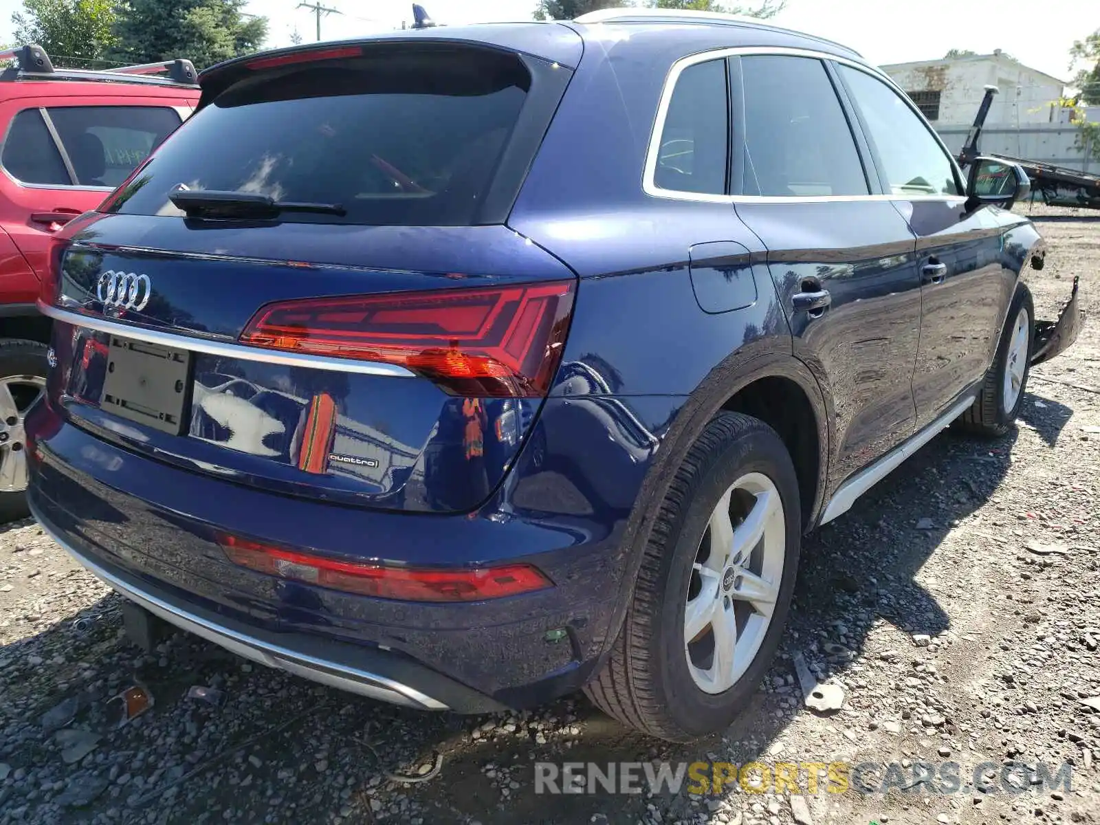 4 Photograph of a damaged car WA1AAAFY7M2052136 AUDI Q5 2021