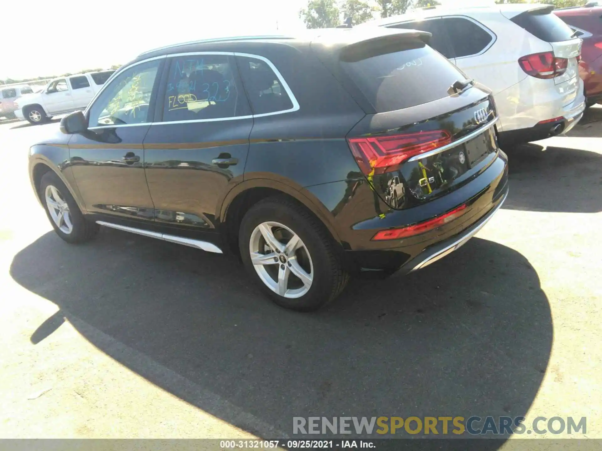 3 Photograph of a damaged car WA1AAAFY7M2110584 AUDI Q5 2021