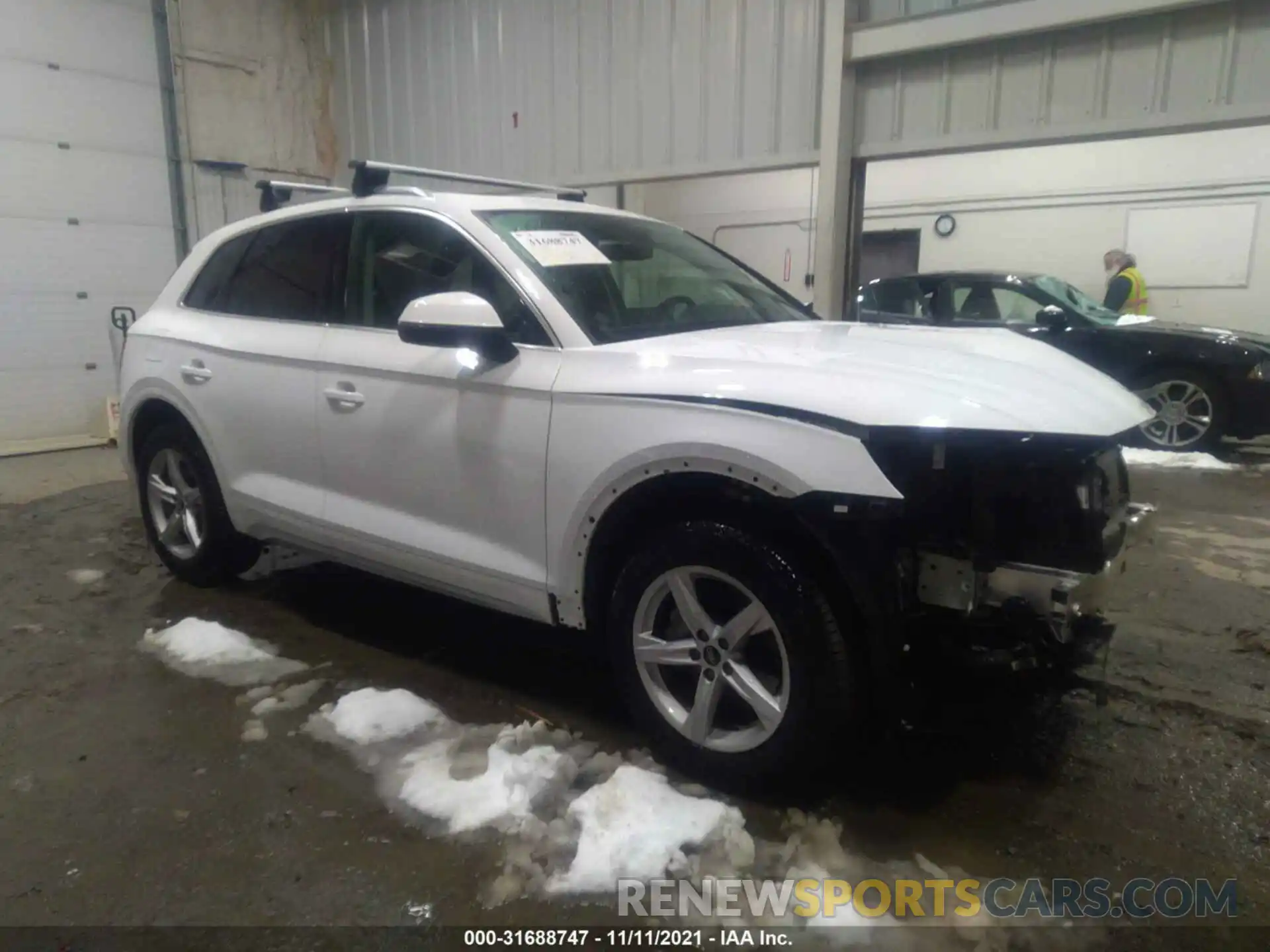 1 Photograph of a damaged car WA1AAAFY7M2137087 AUDI Q5 2021