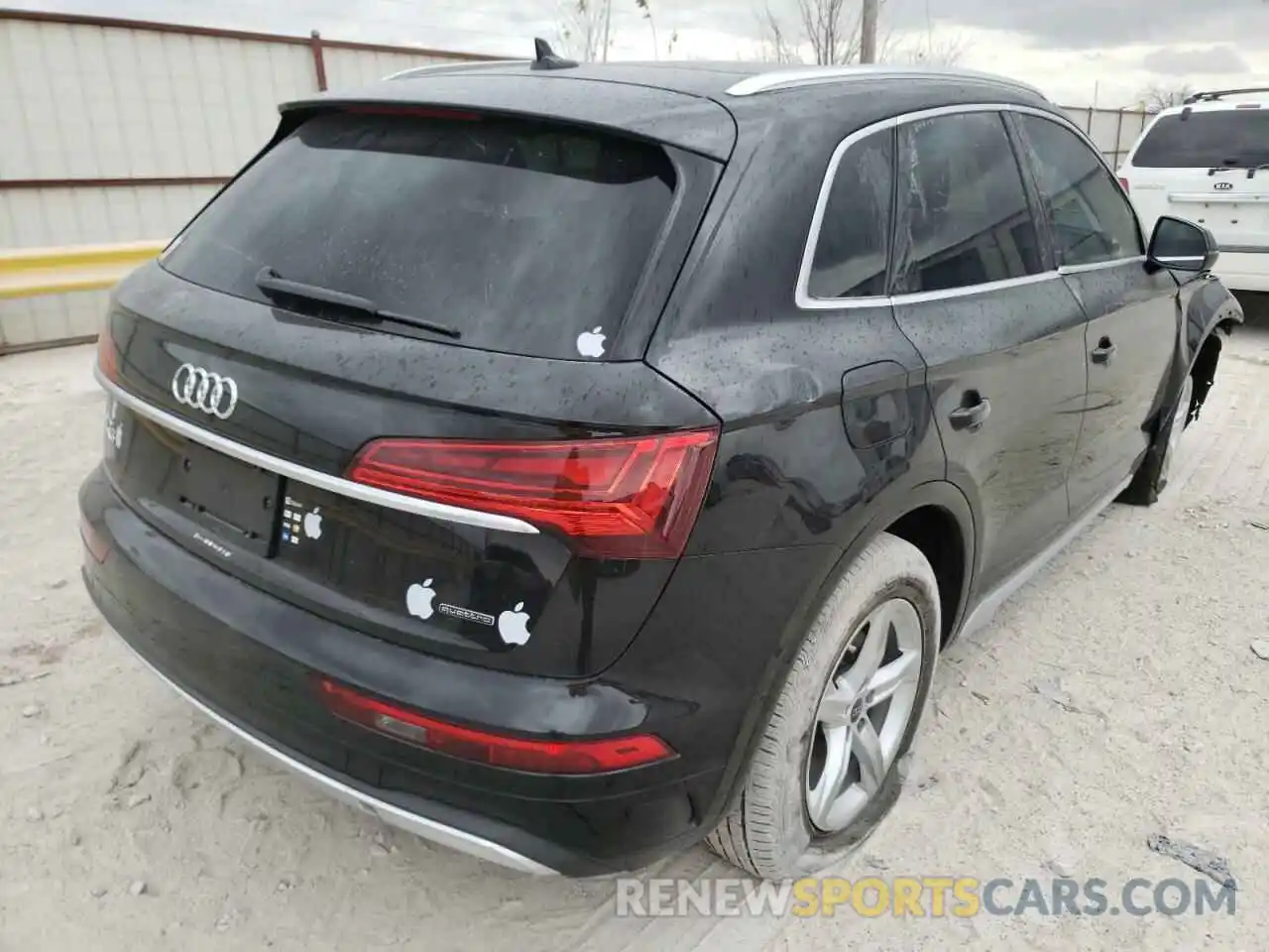 4 Photograph of a damaged car WA1AAAFY8M2098848 AUDI Q5 2021