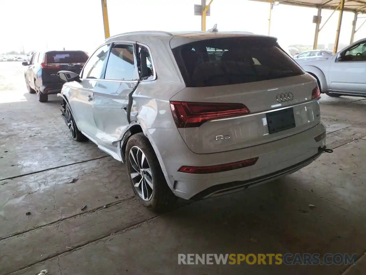 3 Photograph of a damaged car WA1AAAFY9M2030476 AUDI Q5 2021