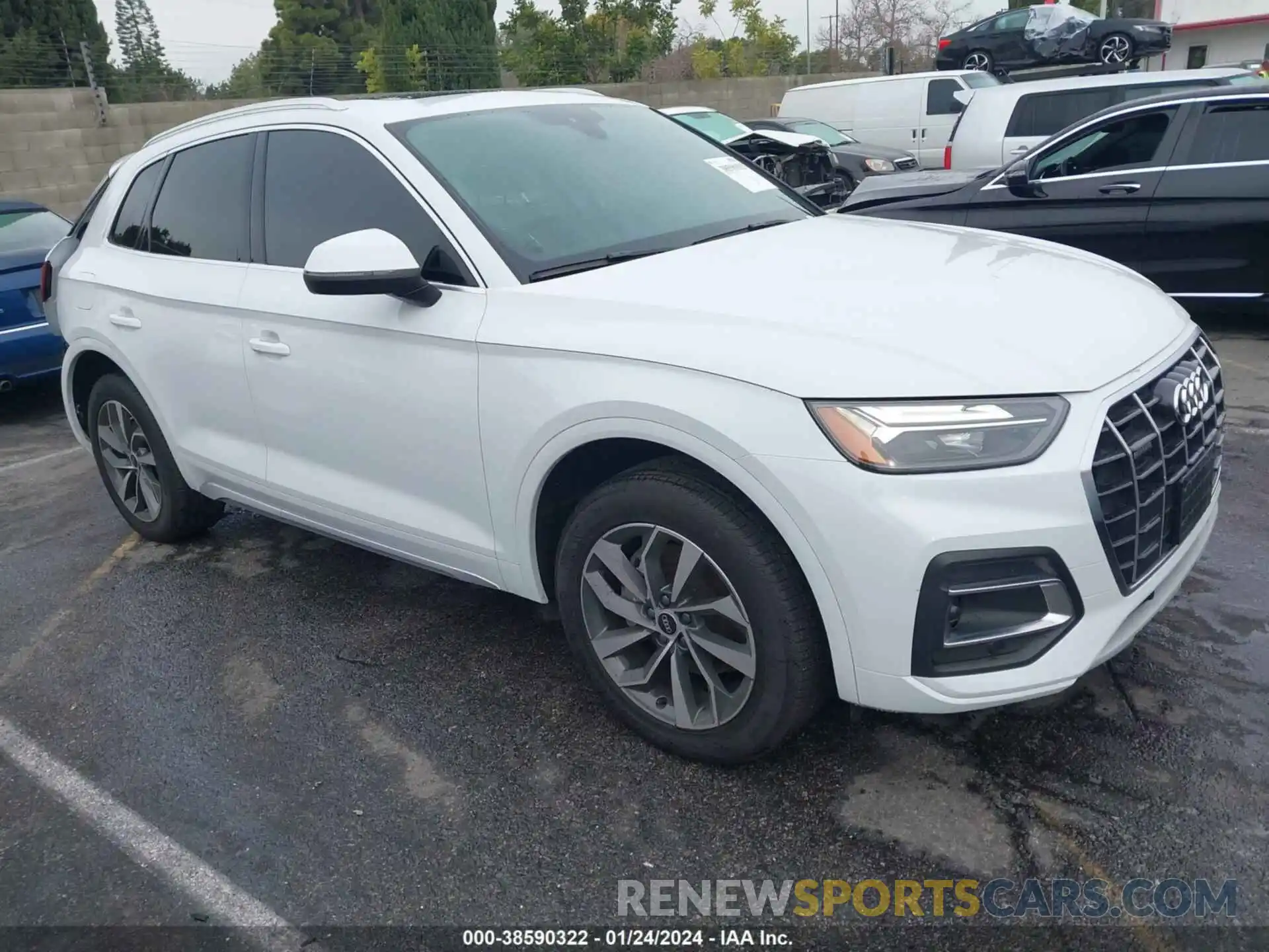 1 Photograph of a damaged car WA1AAAFY9M2032387 AUDI Q5 2021