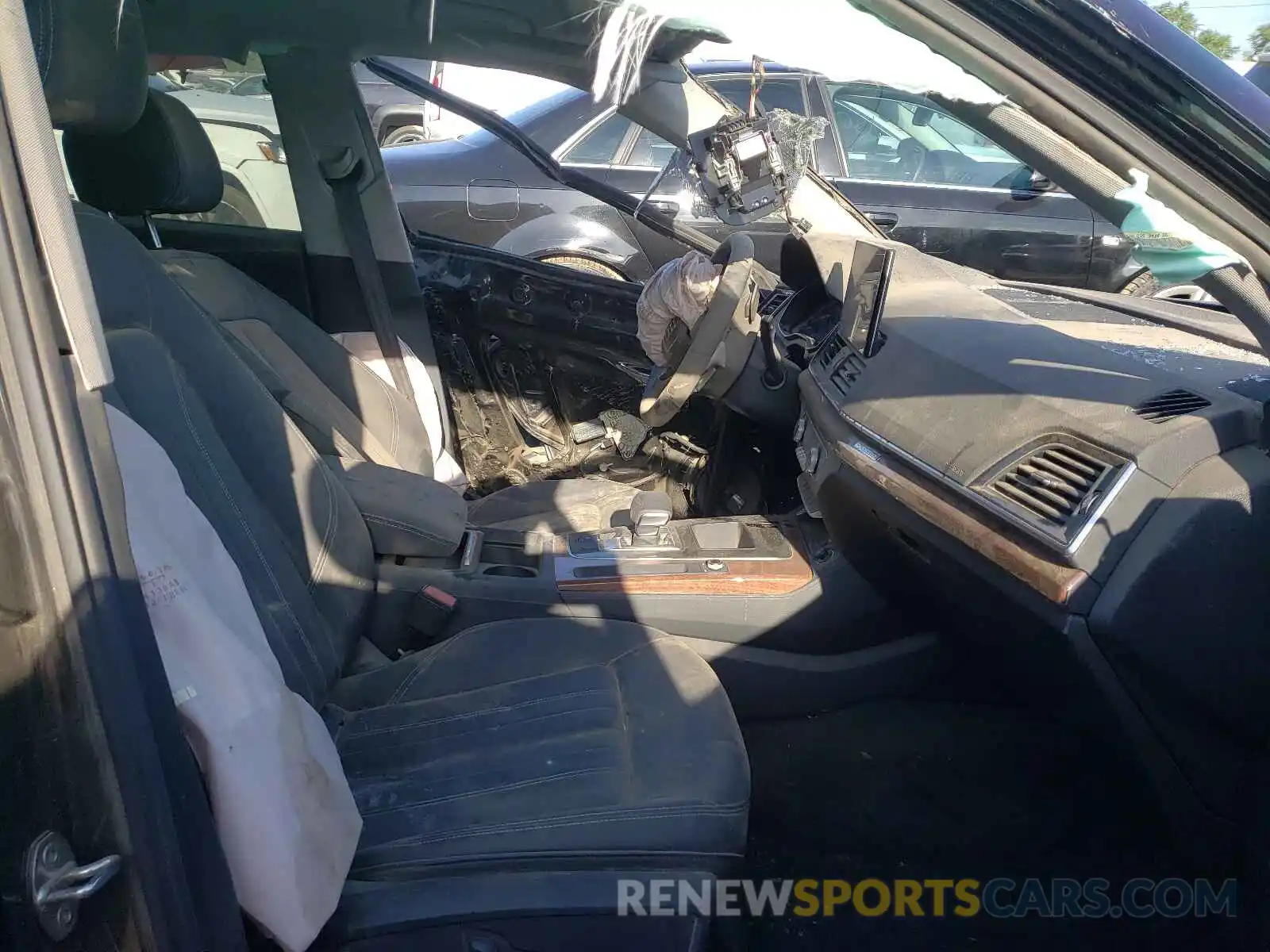 5 Photograph of a damaged car WA1AAAFYXM2008972 AUDI Q5 2021