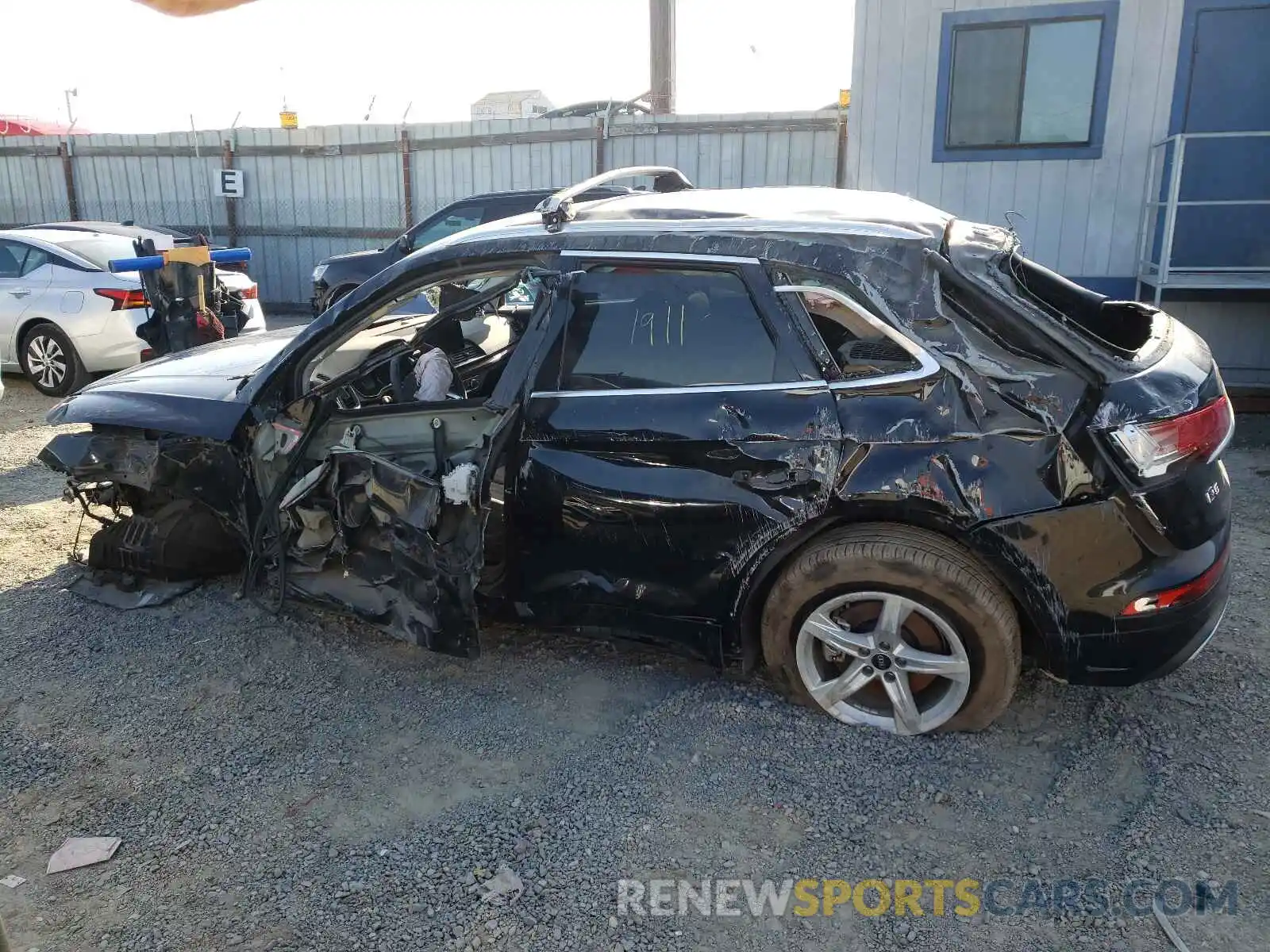 9 Photograph of a damaged car WA1AAAFYXM2008972 AUDI Q5 2021