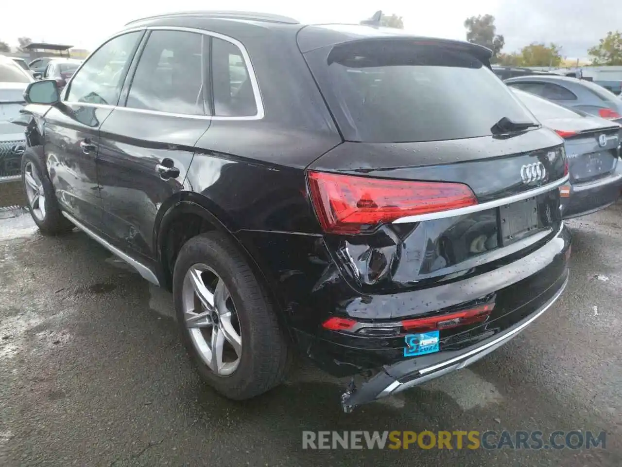 3 Photograph of a damaged car WA1AAAFYXM2021964 AUDI Q5 2021