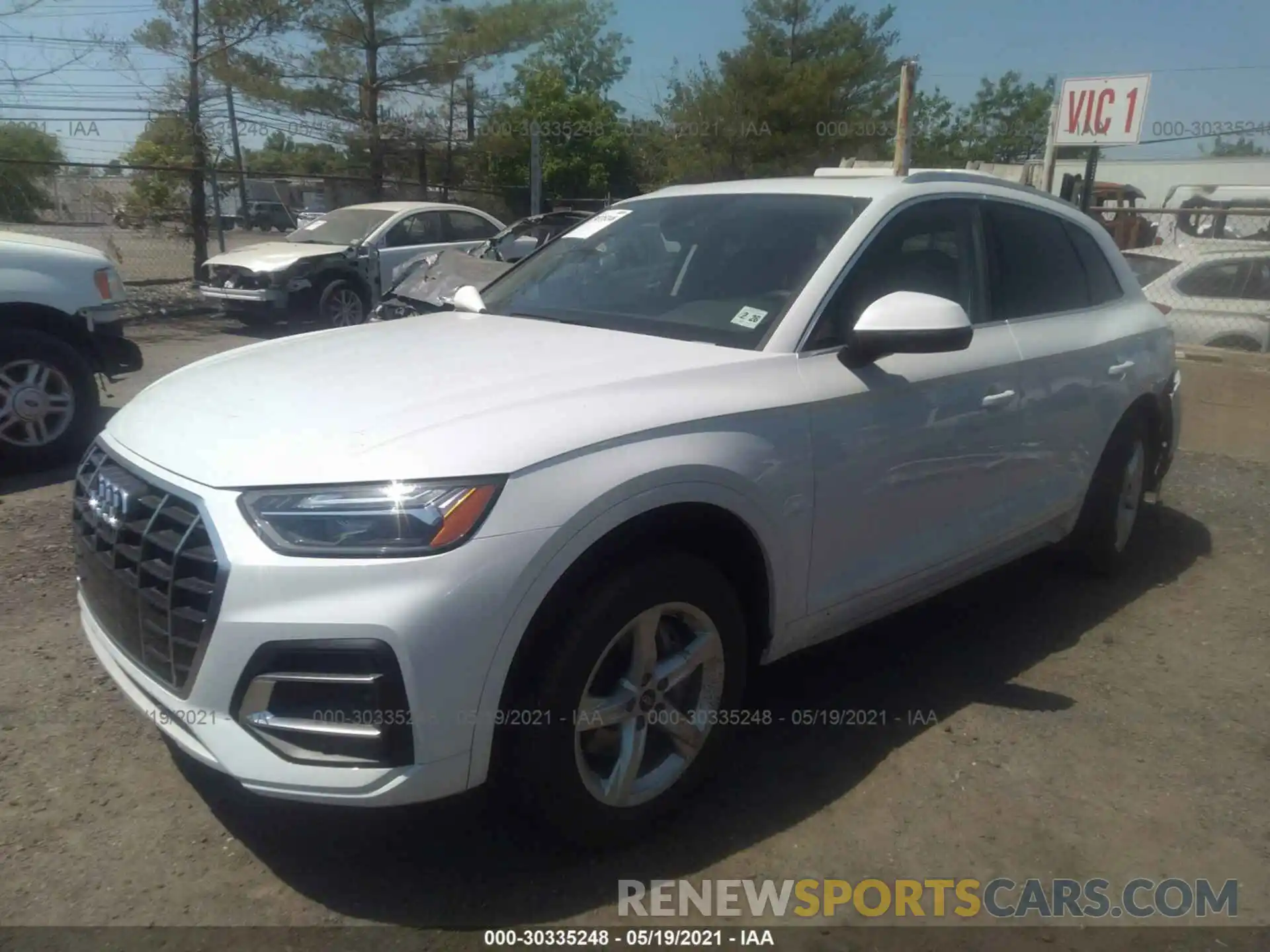 2 Photograph of a damaged car WA1AAAFYXM2034083 AUDI Q5 2021