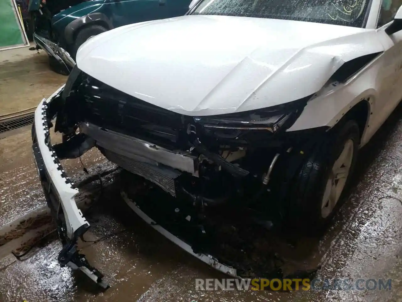 9 Photograph of a damaged car WA1AAAFYXM2061543 AUDI Q5 2021