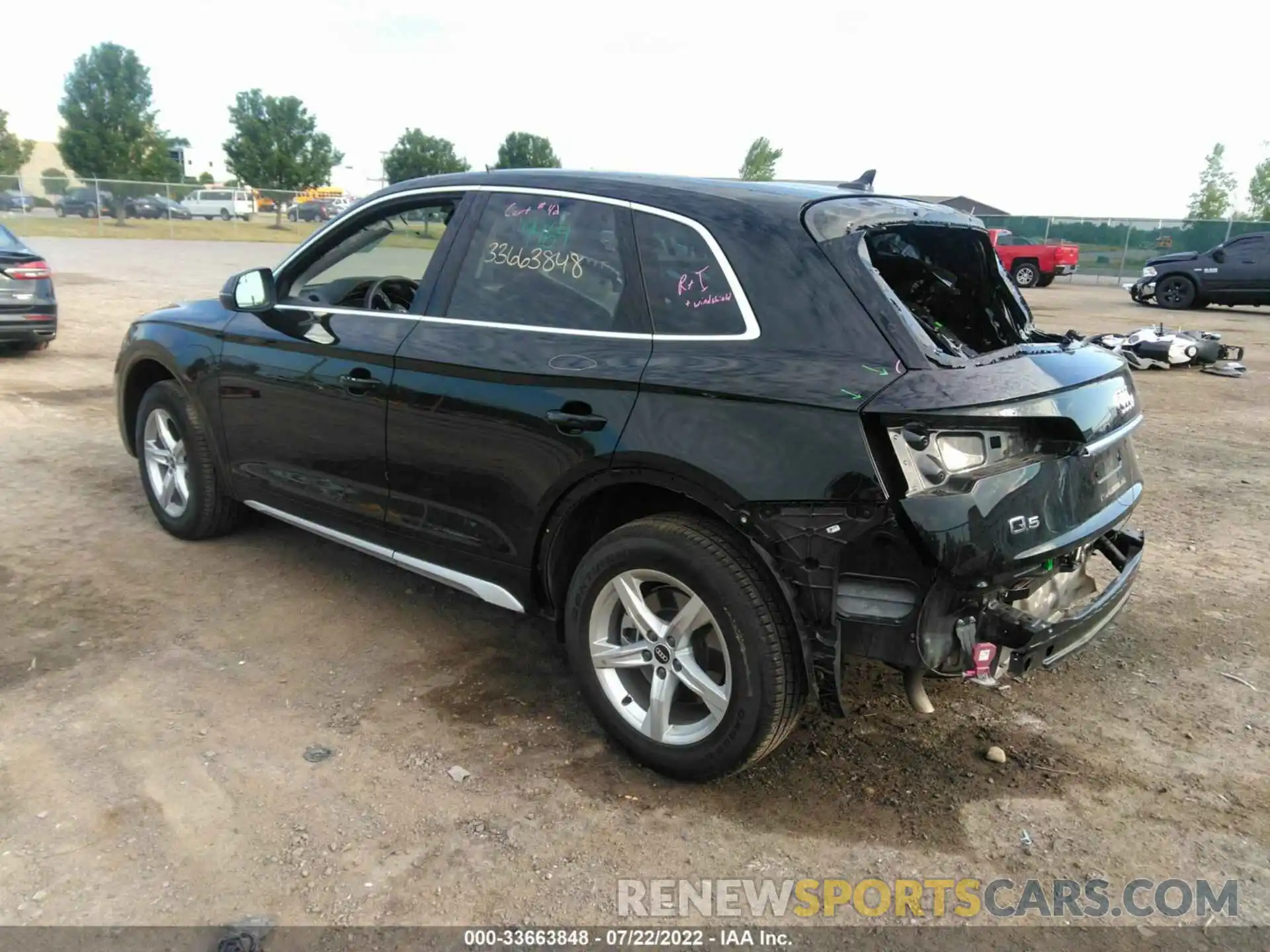 3 Photograph of a damaged car WA1AAAFYXM2078567 AUDI Q5 2021