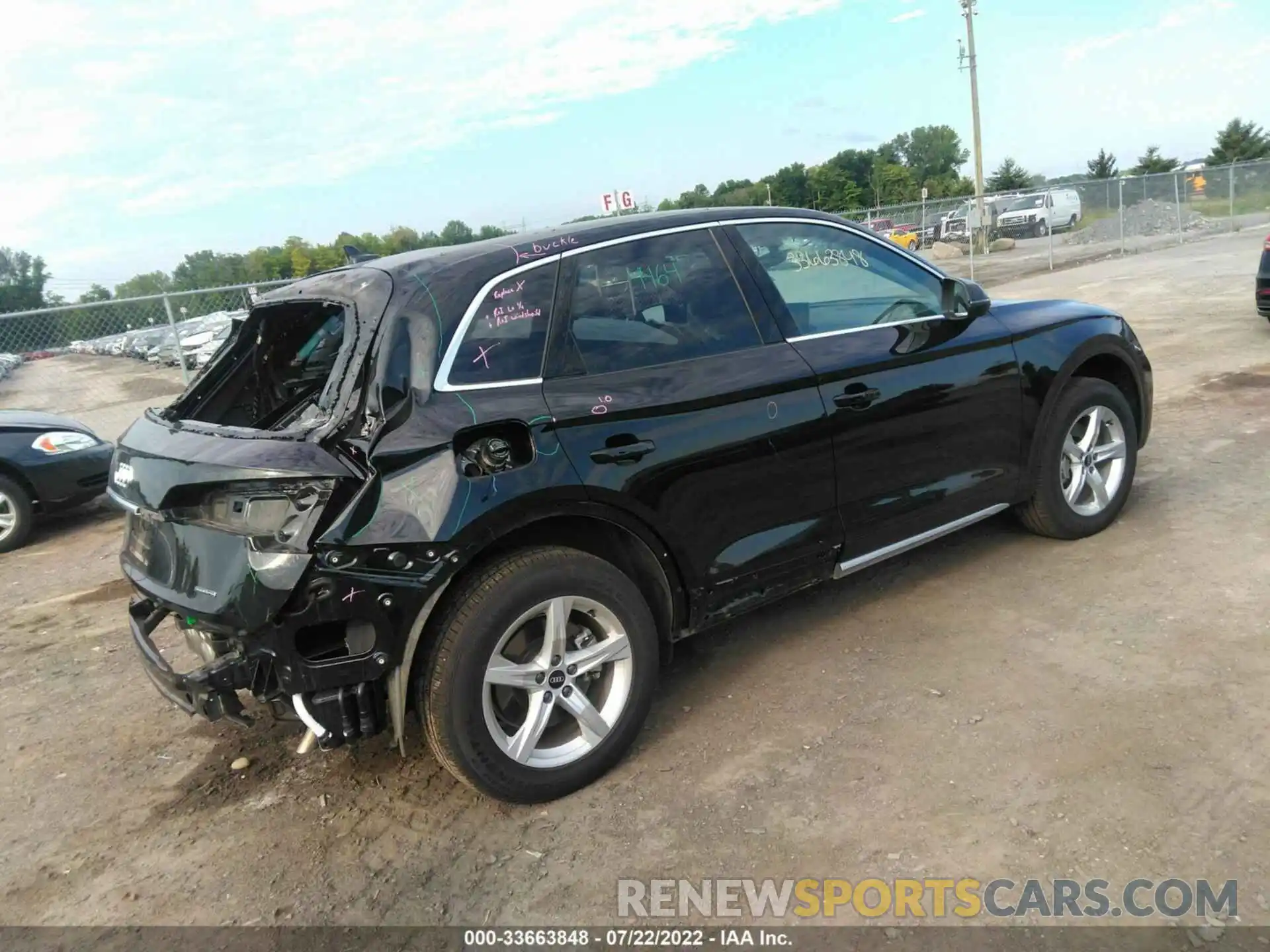 4 Photograph of a damaged car WA1AAAFYXM2078567 AUDI Q5 2021