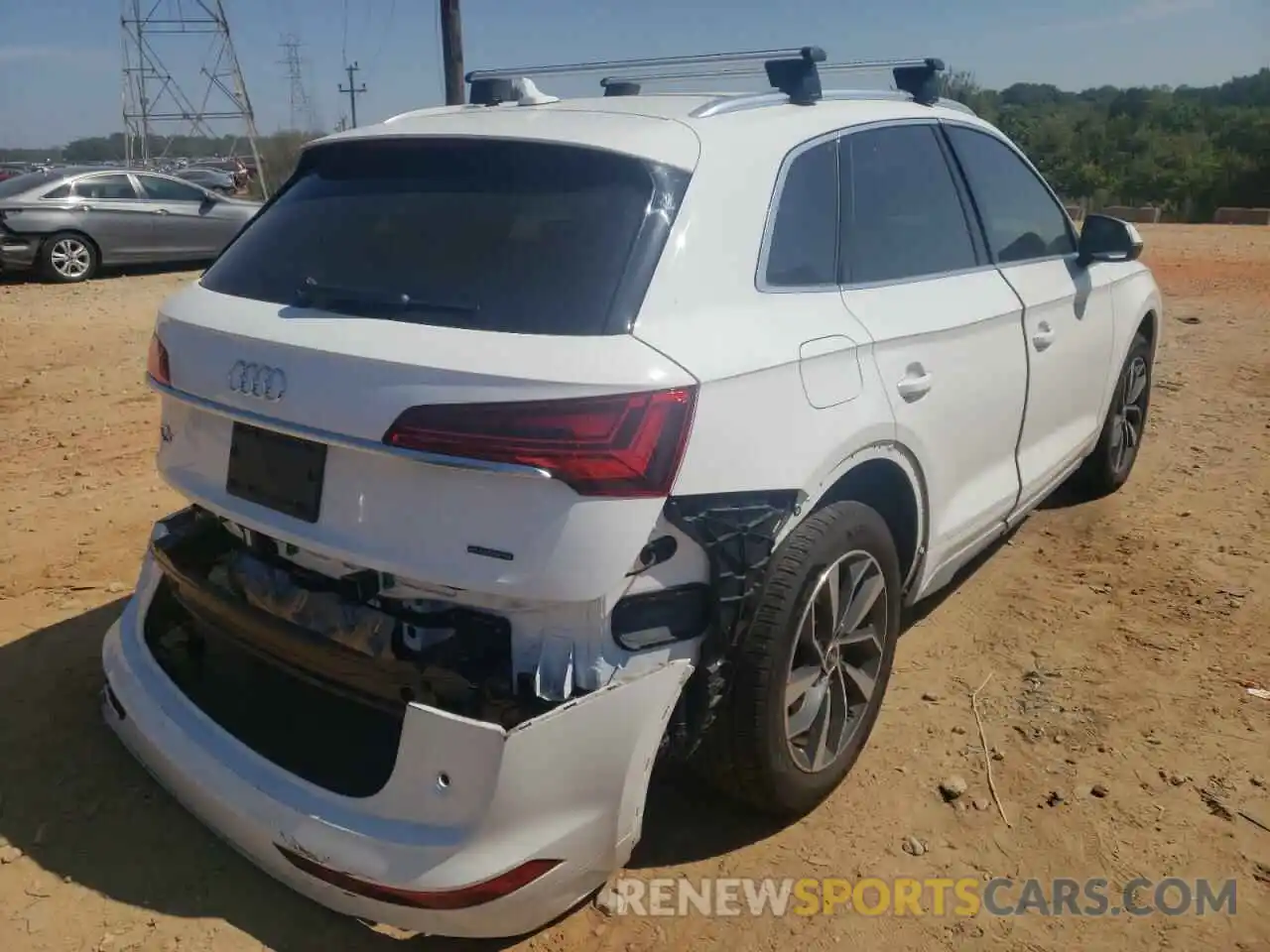 4 Photograph of a damaged car WA1AAAFYXM2129775 AUDI Q5 2021