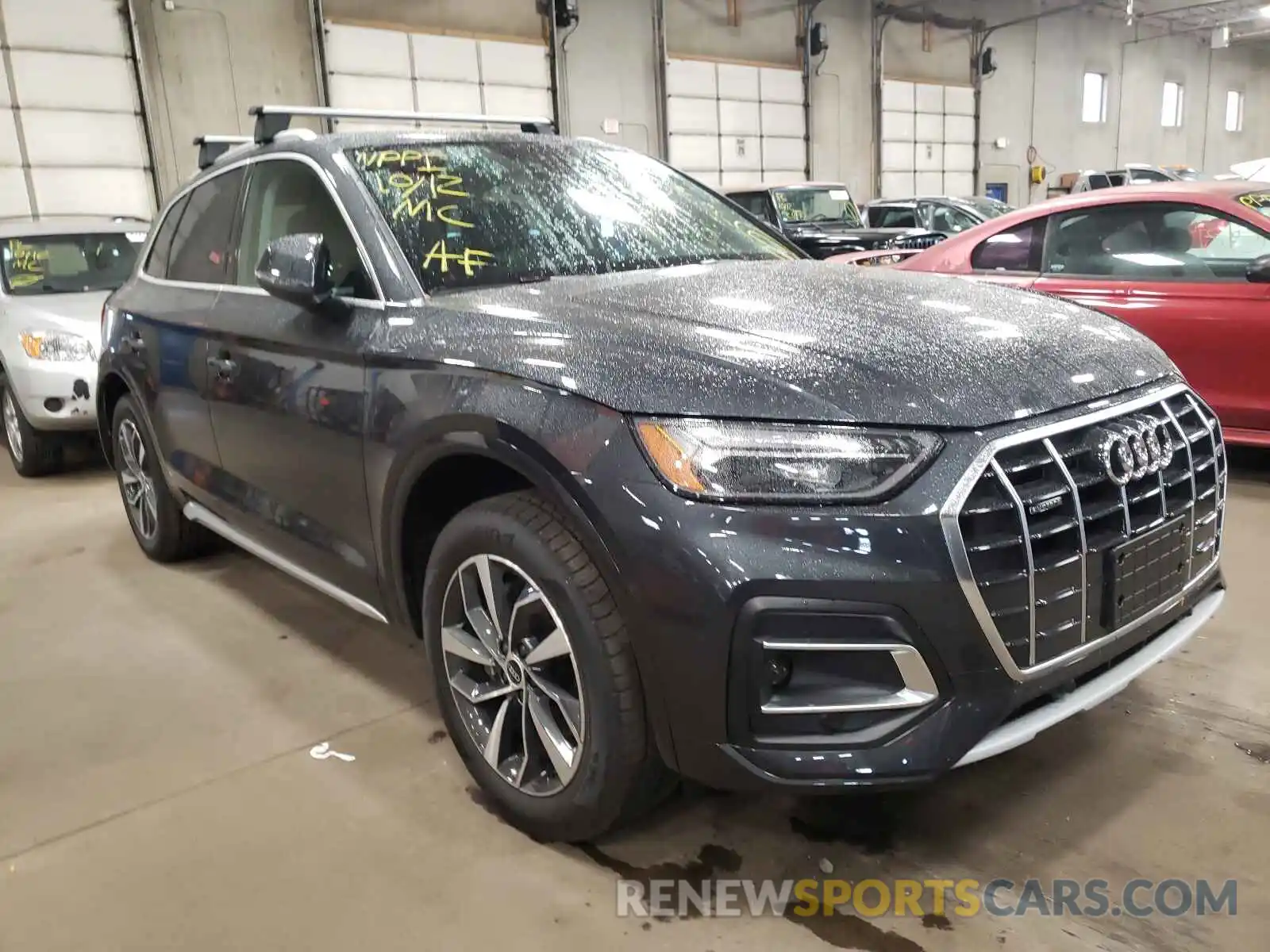 1 Photograph of a damaged car WA1AABFY6M2125678 AUDI Q5 2021