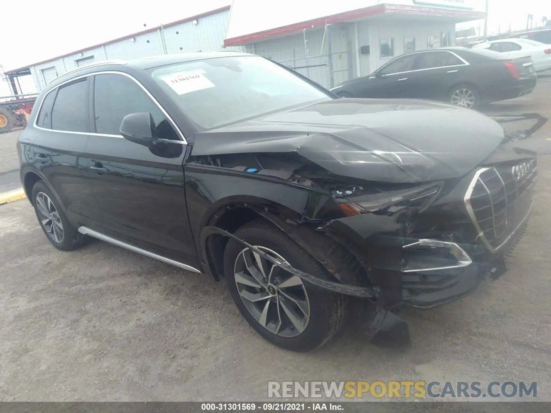 1 Photograph of a damaged car WA1BAAFY0M2033495 AUDI Q5 2021