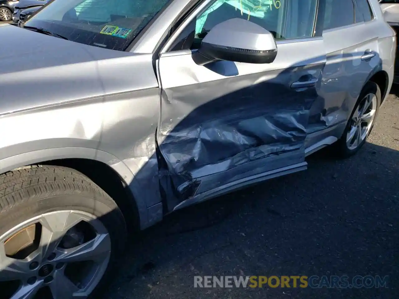 9 Photograph of a damaged car WA1BAAFY0M2068456 AUDI Q5 2021