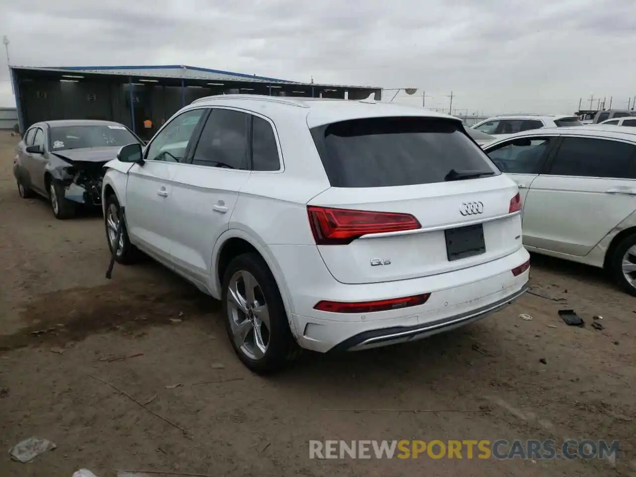 3 Фотография поврежденного автомобиля WA1BAAFY0M2073589 AUDI Q5 2021