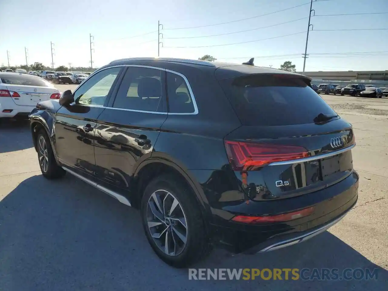 3 Photograph of a damaged car WA1BAAFY0M2103318 AUDI Q5 2021