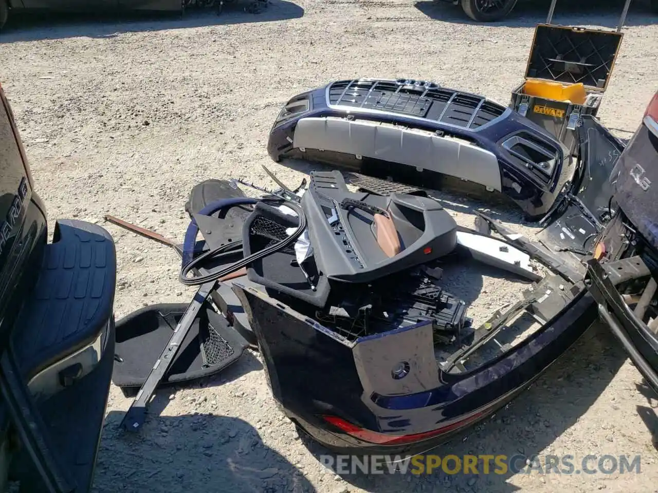 9 Photograph of a damaged car WA1BAAFY0M2124461 AUDI Q5 2021