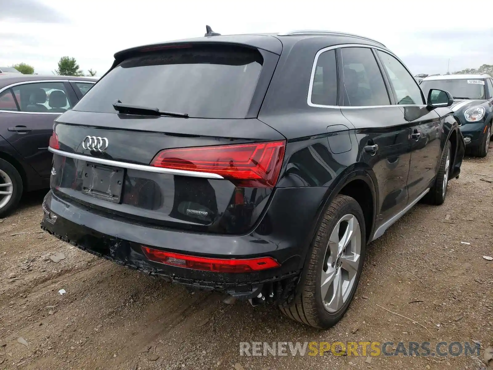 4 Photograph of a damaged car WA1BAAFY1M2004412 AUDI Q5 2021