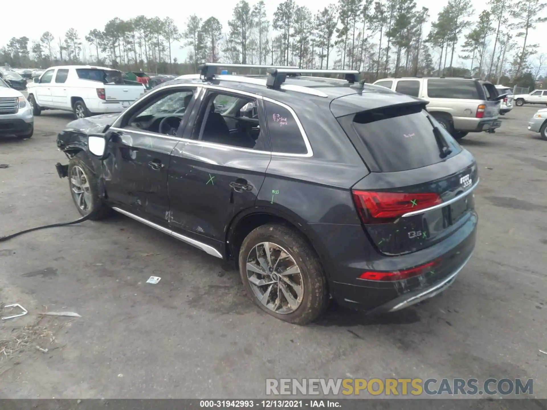 3 Photograph of a damaged car WA1BAAFY1M2008735 AUDI Q5 2021