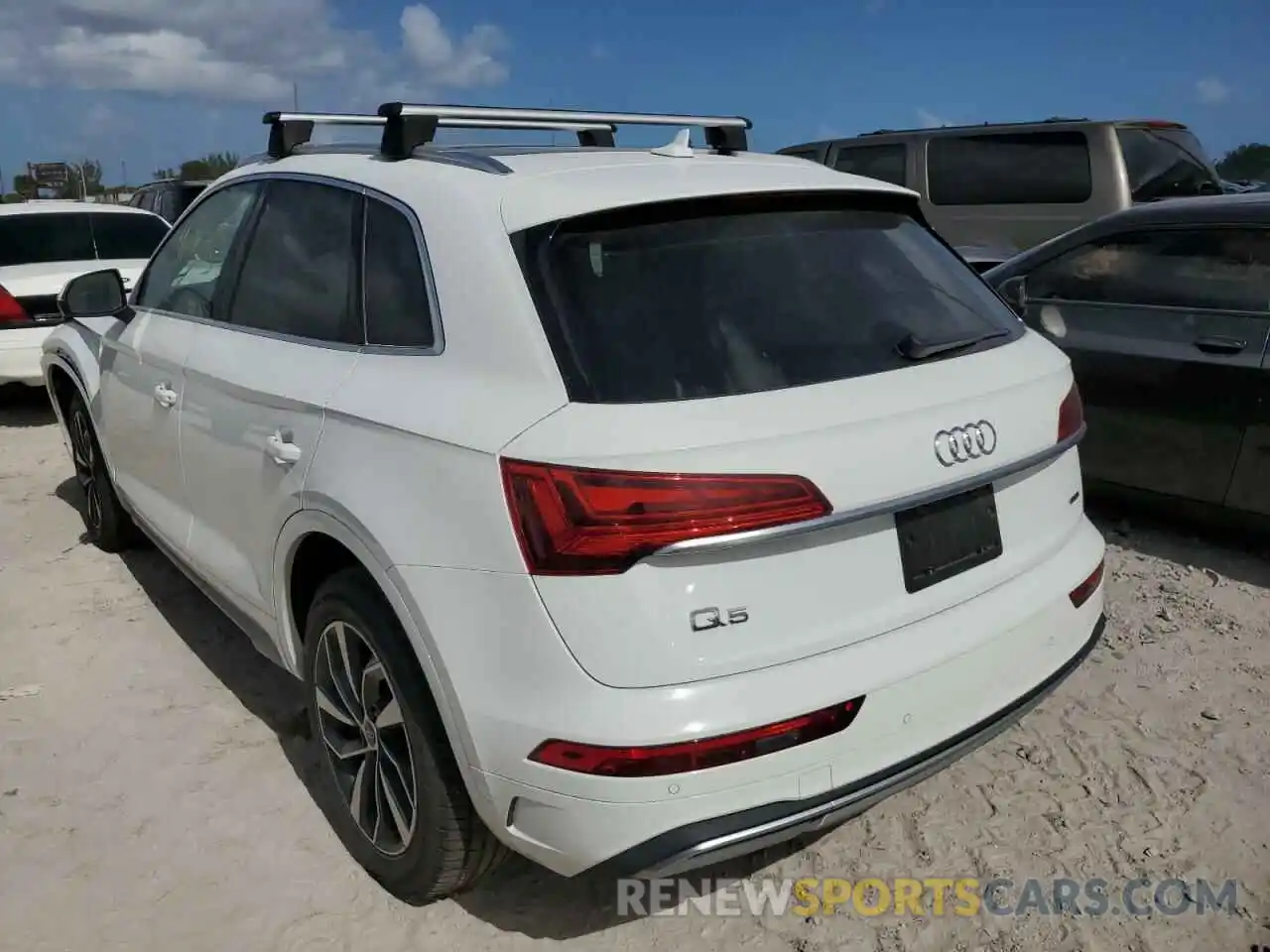 3 Photograph of a damaged car WA1BAAFY1M2019900 AUDI Q5 2021