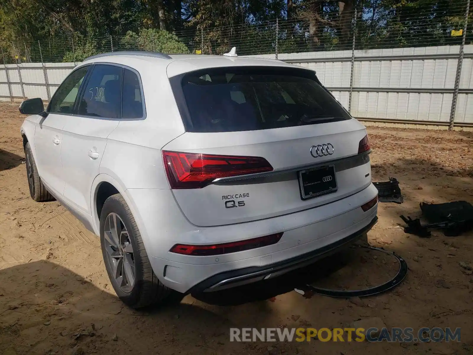 3 Photograph of a damaged car WA1BAAFY1M2042917 AUDI Q5 2021