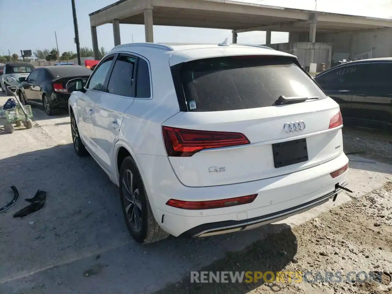 3 Photograph of a damaged car WA1BAAFY1M2068482 AUDI Q5 2021