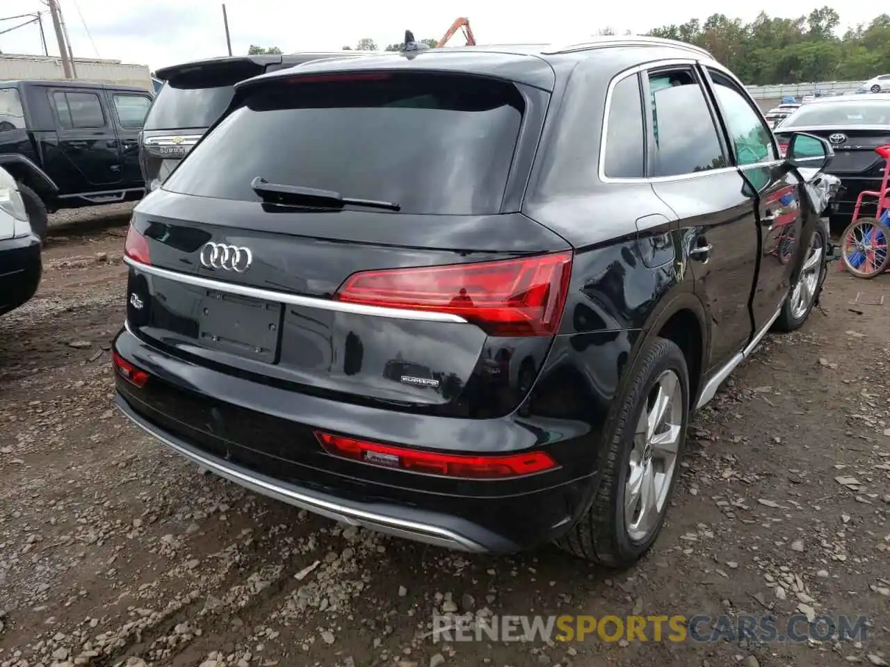 4 Photograph of a damaged car WA1BAAFY1M2088845 AUDI Q5 2021