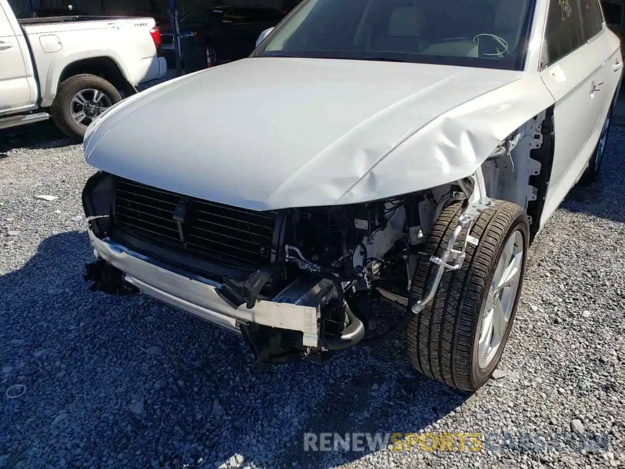 9 Photograph of a damaged car WA1BAAFY1M2108723 AUDI Q5 2021