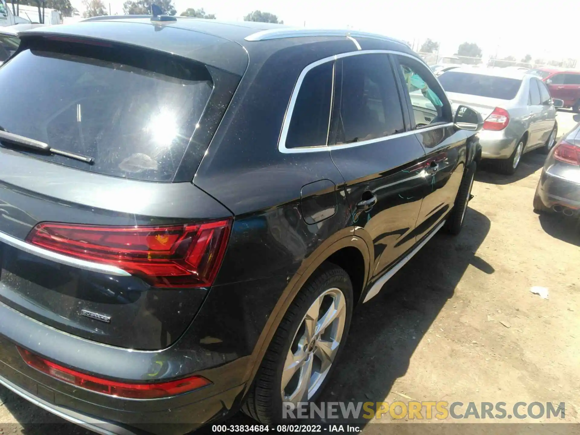 4 Photograph of a damaged car WA1BAAFY1M2117857 AUDI Q5 2021