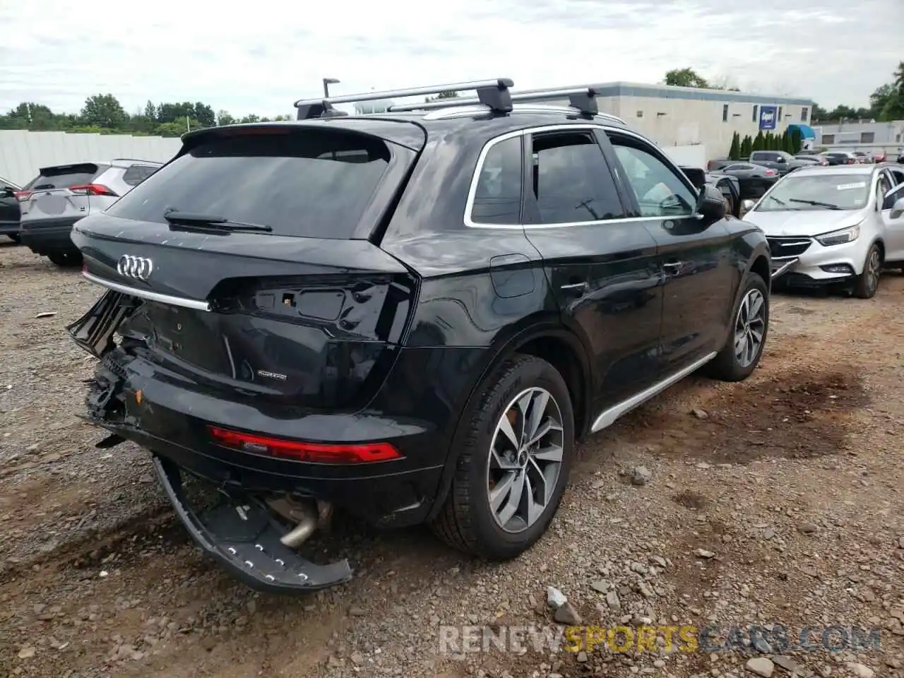 4 Photograph of a damaged car WA1BAAFY1M2130138 AUDI Q5 2021