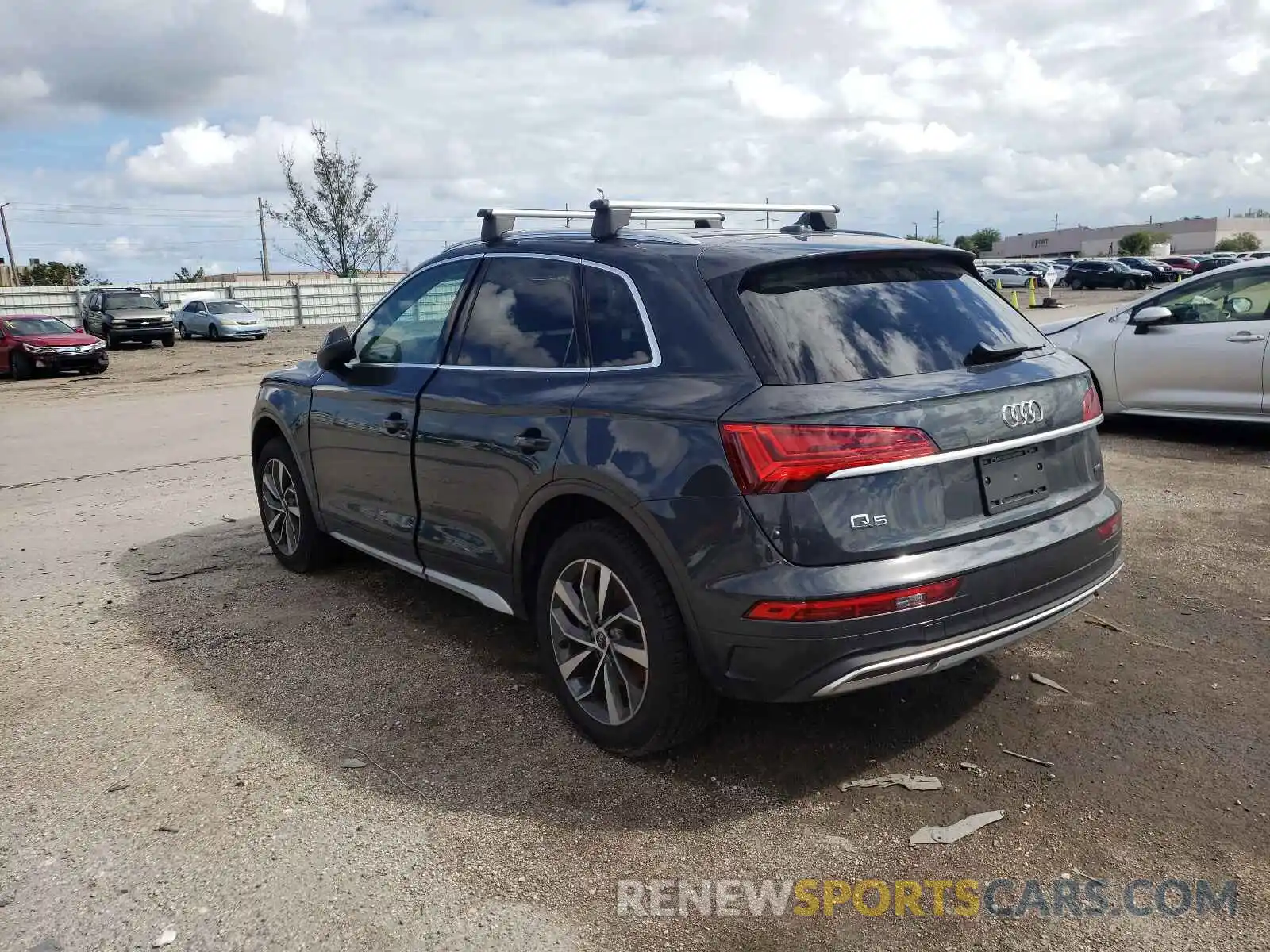 3 Фотография поврежденного автомобиля WA1BAAFY2M2067678 AUDI Q5 2021