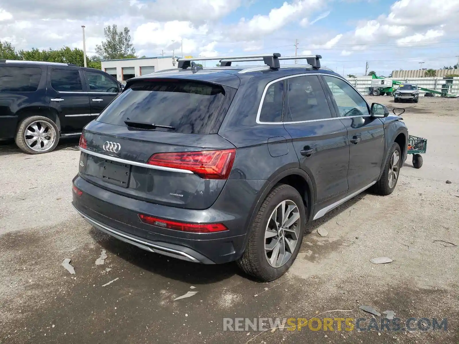 4 Фотография поврежденного автомобиля WA1BAAFY2M2067678 AUDI Q5 2021